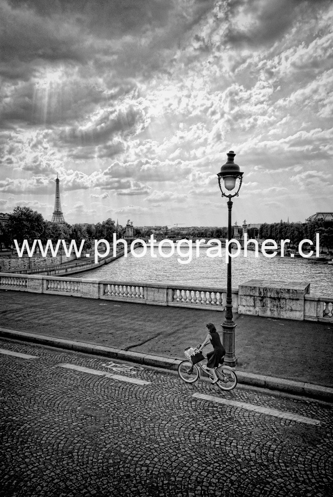 Puente río Sena París Italo Arriaza www.photographer.cl Puente río Sena París Italo Arriaza www.photographer.cl