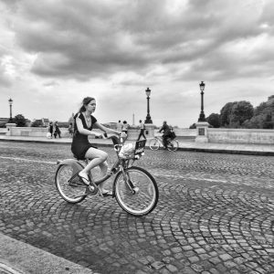 andando en bici París Italo Arriaza www.photographer.cl